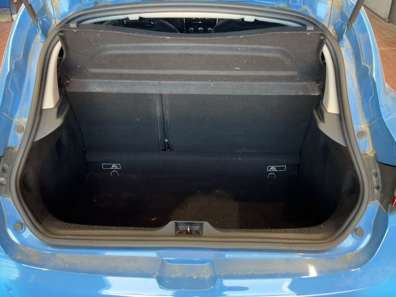 Renault Clio 1.2 Dynamique 2015 – снимка 15