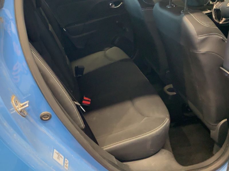 Renault Clio 1.2 Dynamique 2015 – снимка 19