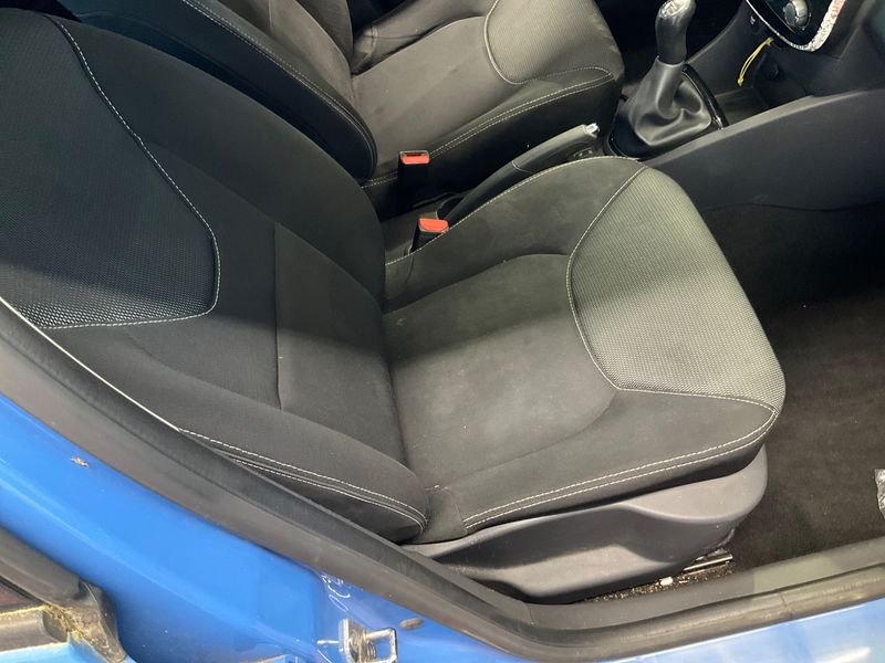 Renault Clio 1.2 Dynamique 2015 – снимка 29