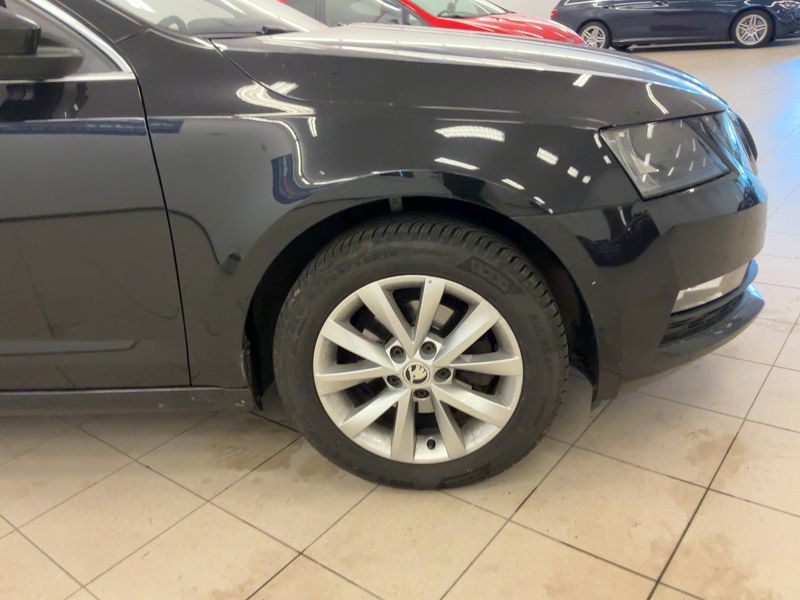 Skoda Octavia 1.6 TDI Ambition 2020 – снимка 11
