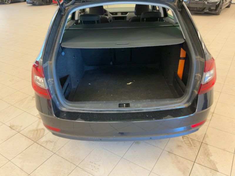 Skoda Octavia 1.6 TDI Ambition 2020 – снимка 15
