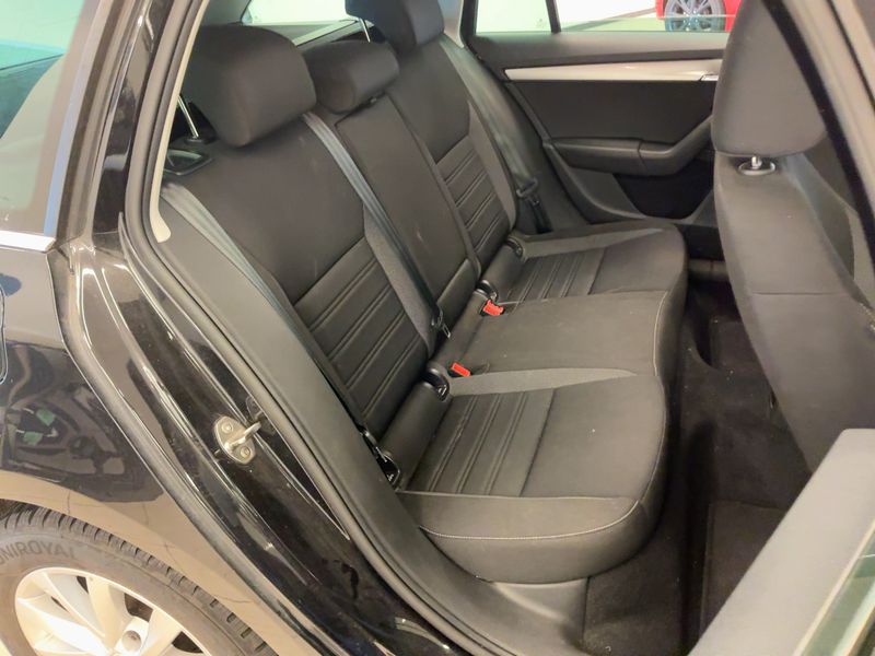 Skoda Octavia 1.6 TDI Ambition 2020 – снимка 19