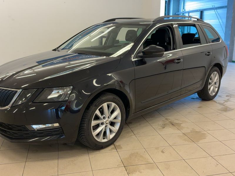 Skoda Octavia 1.6 TDI Ambition 2020 – снимка 2