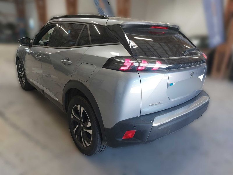 Peugeot 2008 1.5 Blue-HDi Allure 2023 – снимка 3