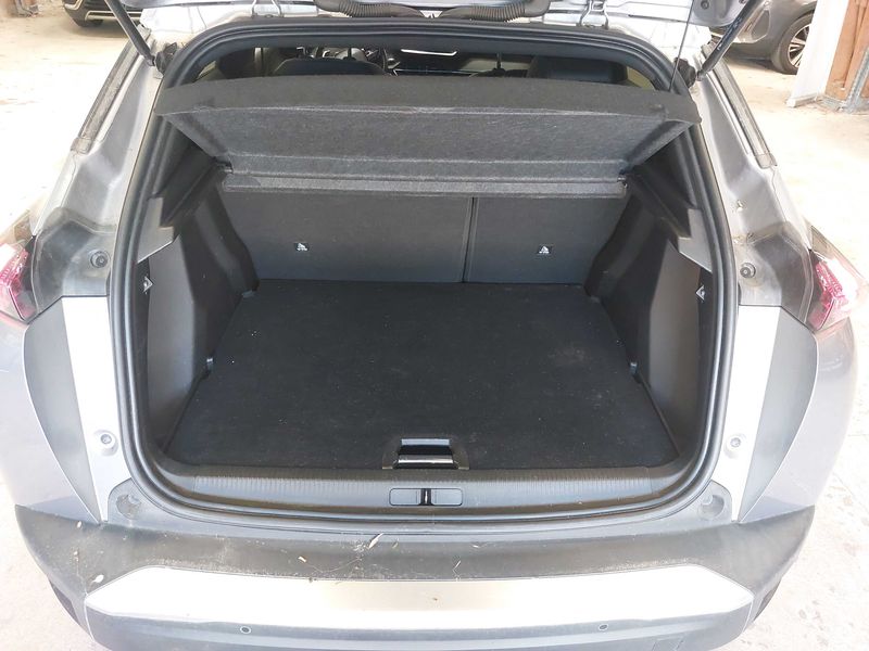 Peugeot 2008 1.5 Blue-HDi Allure 2023 – снимка 9