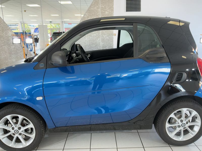 Smart fortwo electric drive 60 kW passion 2019 – снимка 4
