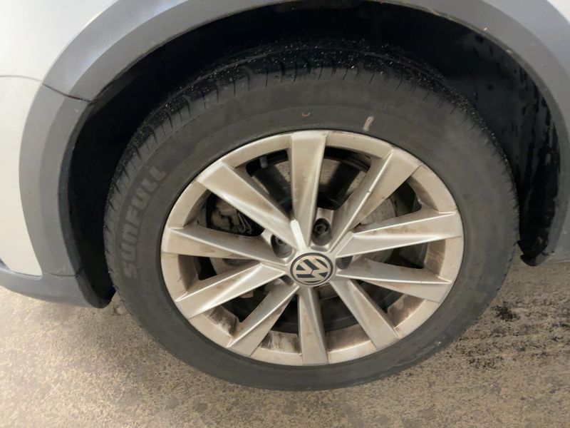 Volkswagen Passat 2.0 TDI 4Motion BlueMotion Tech 2014 – снимка 15