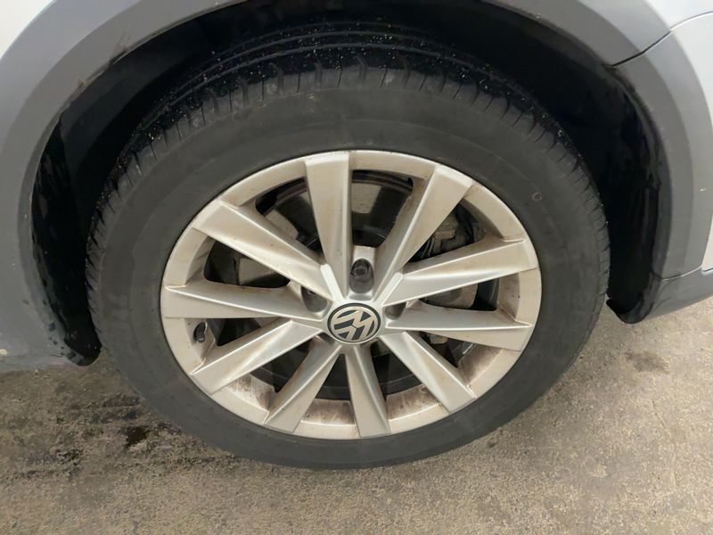Volkswagen Passat 2.0 TDI 4Motion BlueMotion Tech 2014 – снимка 18
