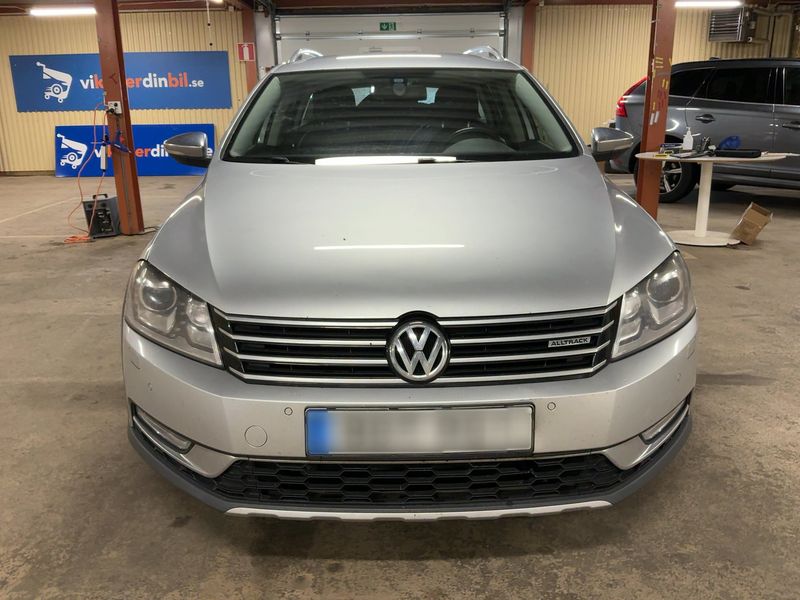 Volkswagen Passat 2.0 TDI 4Motion BlueMotion Tech 2014 – снимка 9