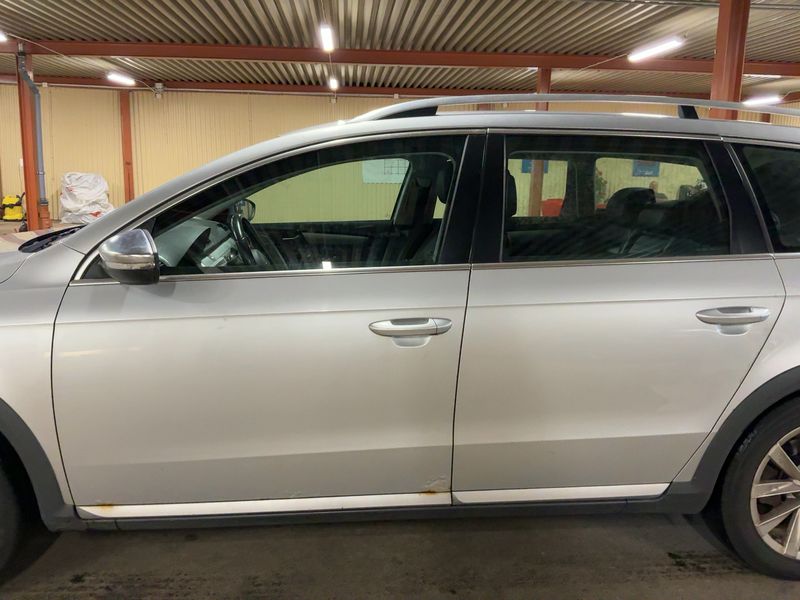Volkswagen Passat 2.0 TDI 4Motion BlueMotion Tech 2014 – снимка на щета