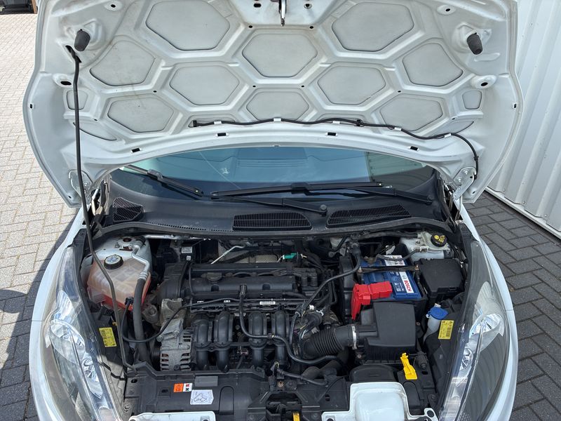 Ford Fiesta 1.25 Trend 2011 – снимка 8