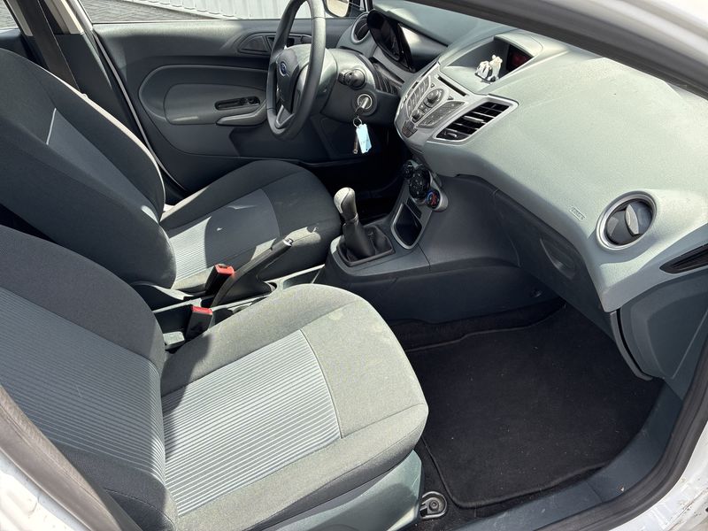 Ford Fiesta 1.25 Trend 2011 – снимка 10