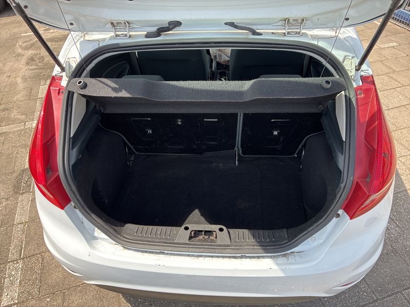 Ford Fiesta 1.25 Trend 2011 – снимка 9