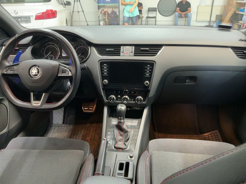 Skoda Octavia 2.0 TSI RS 245 2019 – снимка 18