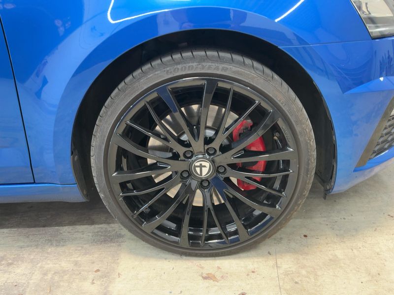 Skoda Octavia 2.0 TSI RS 245 2019 – снимка 11