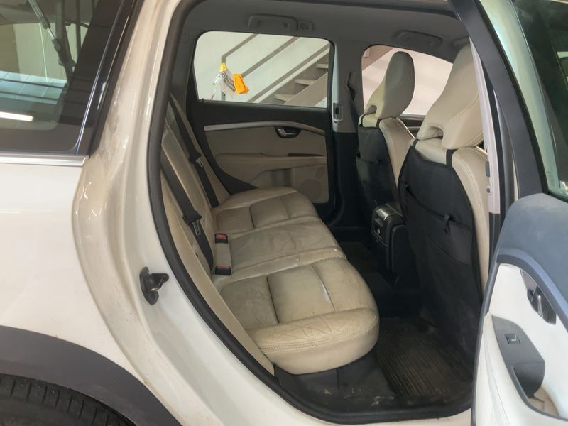 Volvo XC70 2.4 D5 Summum AWD 2012 – снимка 19