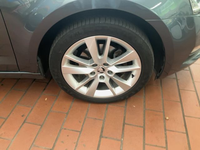 Skoda Octavia 2.0 TDI Drive 2017 – снимка 11