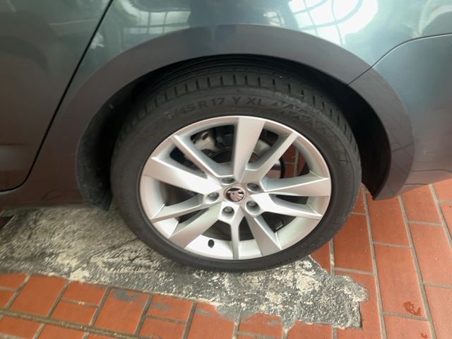Skoda Octavia 2.0 TDI Drive 2017 – снимка 5