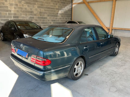 Mercedes-Benz E-Klasse E 270 CDI Avantgarde 2000 – снимка 2