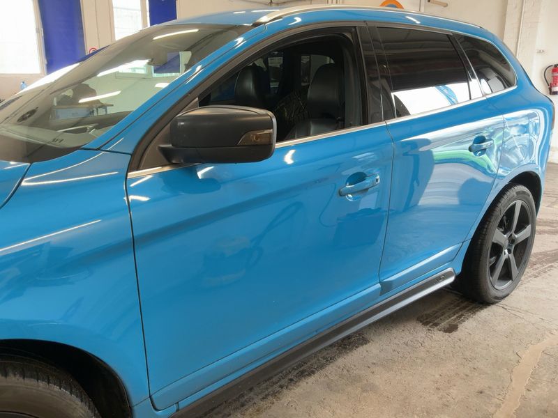 Volvo XC60 2.4 D5 Kinetic AWD 2013 – снимка 4