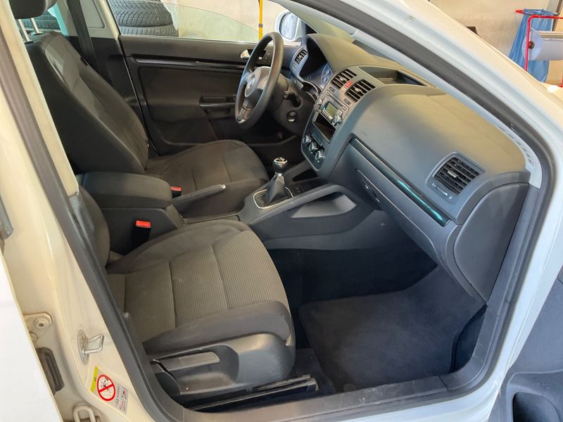Volkswagen Jetta 1.4 TSI Comfortline 2009 – снимка 3