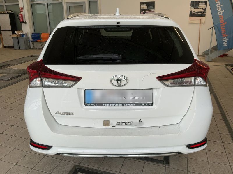 Toyota Auris Touring Sports 1.2 Turbo Team D 2018 – снимка 7