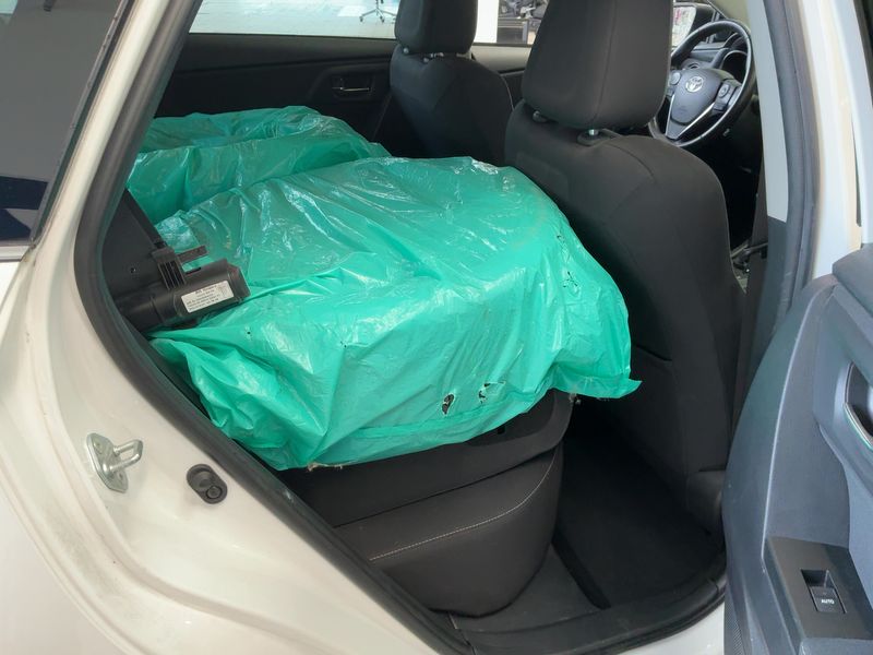 Toyota Auris Touring Sports 1.2 Turbo Team D 2018 – снимка 20