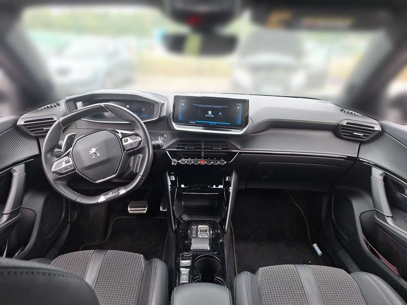 Peugeot 2008 1.2 PureTech GT 2022 – снимка 11