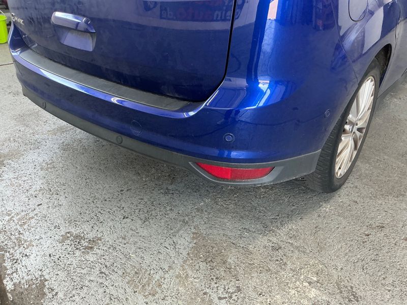 Ford Grand C-Max 1.5 TDCi Titanium 2017 – снимка 39