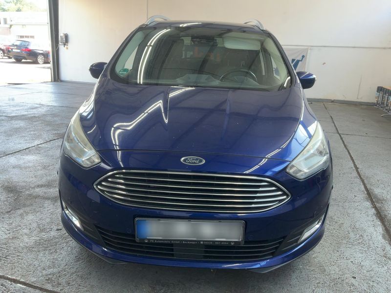 Ford Grand C-Max 1.5 TDCi Titanium 2017 – снимка 14
