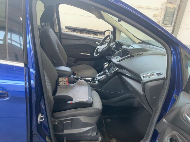 Ford Grand C-Max 1.5 TDCi Titanium 2017 – снимка 16