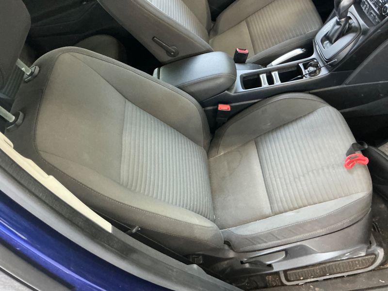 Ford Grand C-Max 1.5 TDCi Titanium 2017 – снимка 32