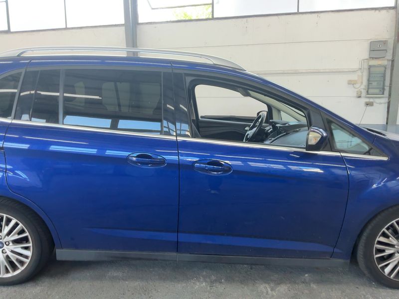 Ford Grand C-Max 1.5 TDCi Titanium 2017 – снимка 10