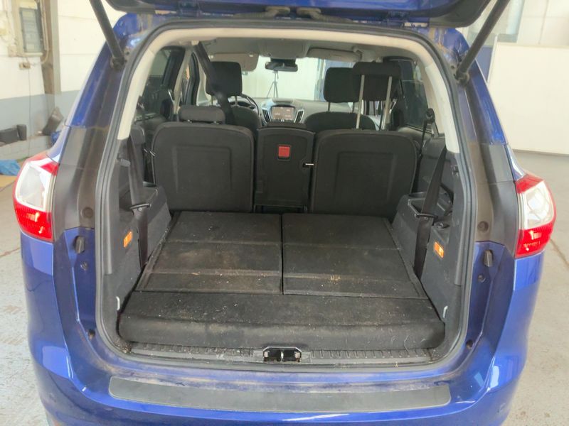 Ford Grand C-Max 1.5 TDCi Titanium 2017 – снимка 15