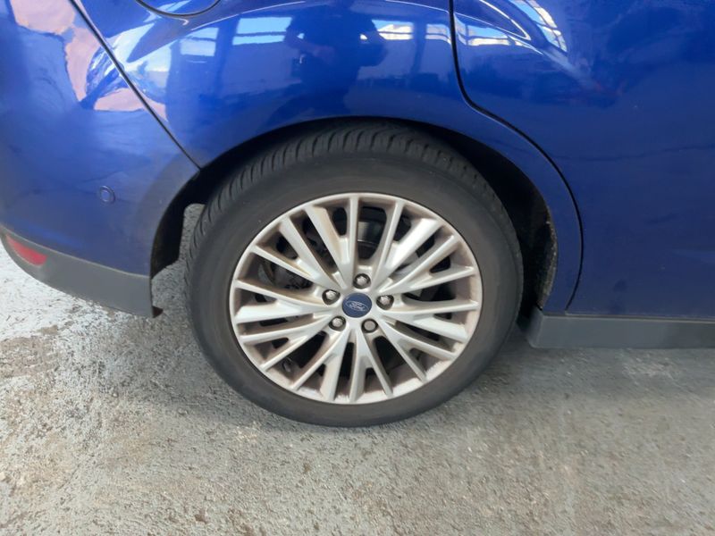 Ford Grand C-Max 1.5 TDCi Titanium 2017 – снимка 9