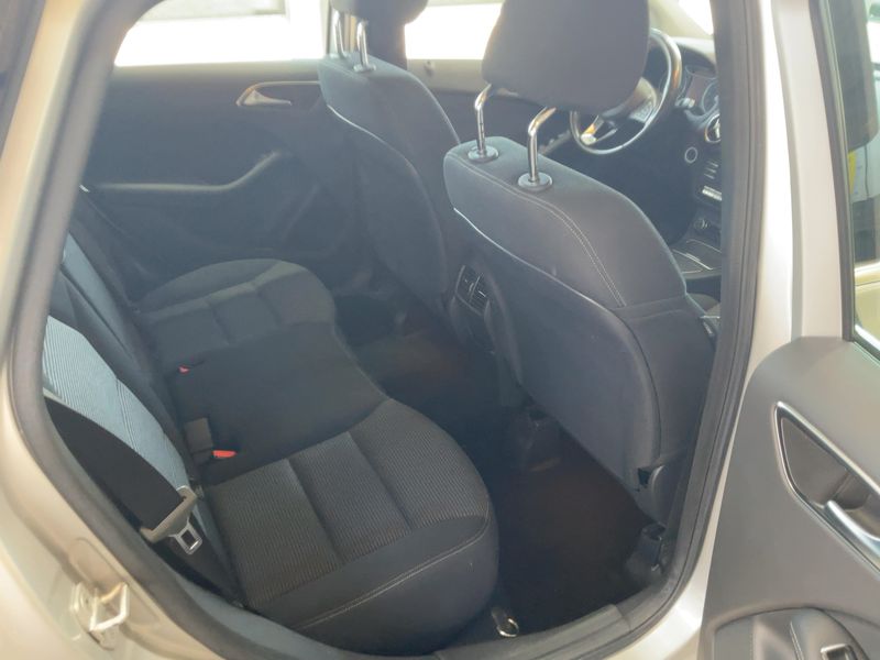 Mercedes-Benz B-Klasse B 250 Style 2015 – снимка 19