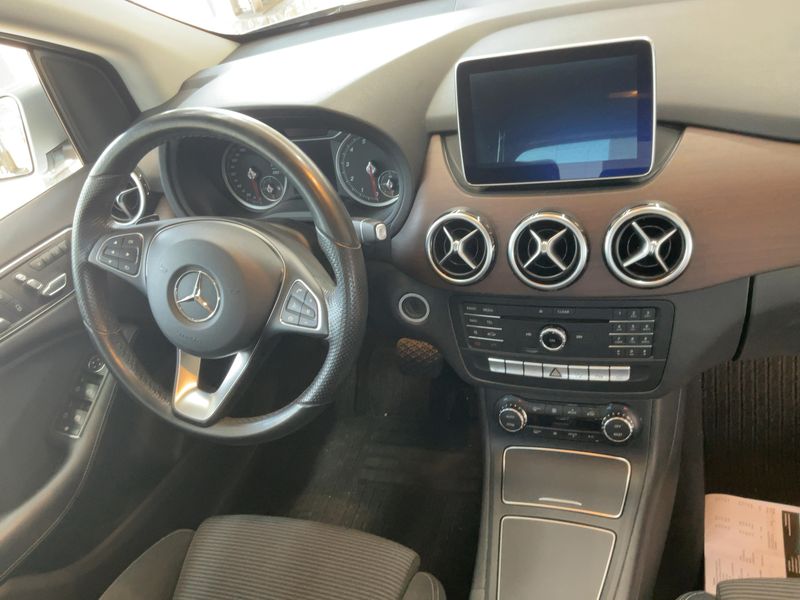 Mercedes-Benz B-Klasse B 250 Style 2015 – снимка 17