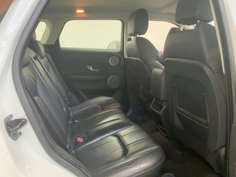 Land Rover Evoque 2.0 Td4 SE 2018 – снимка 19