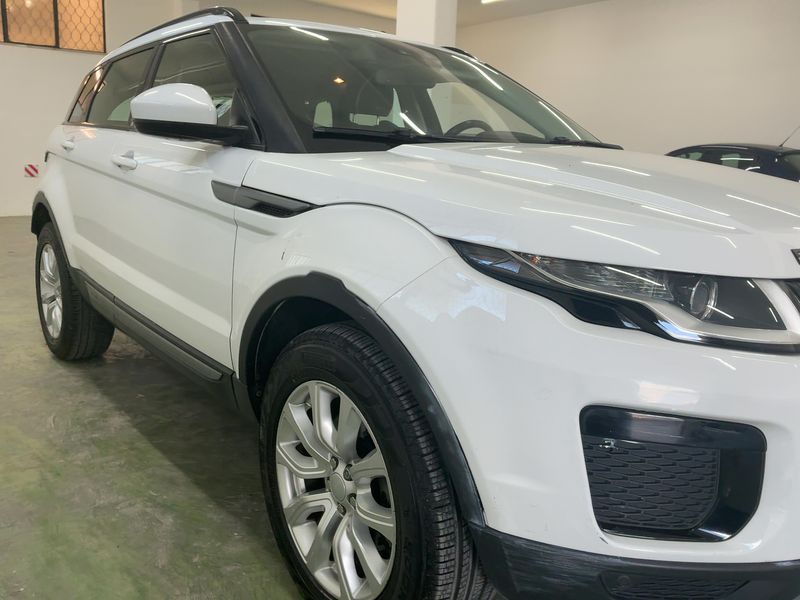 Land Rover Evoque 2.0 Td4 SE 2018 – снимка 12