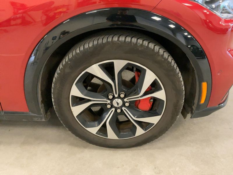 Ford Mustang Mach-E electric drive 258 kW Premium AWD 2022 – снимка 11