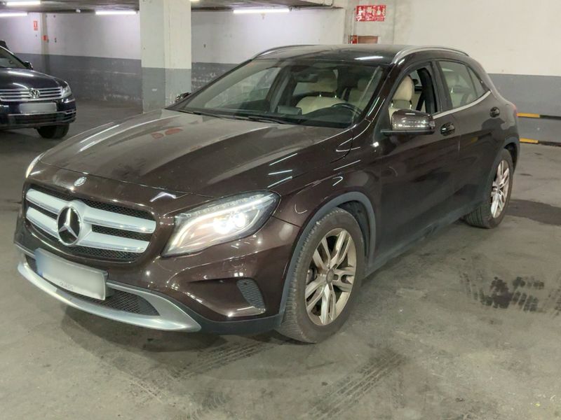 Mercedes-Benz GLA-Klasse GLA 220 d 4Matic Urban 2014 – снимка 1