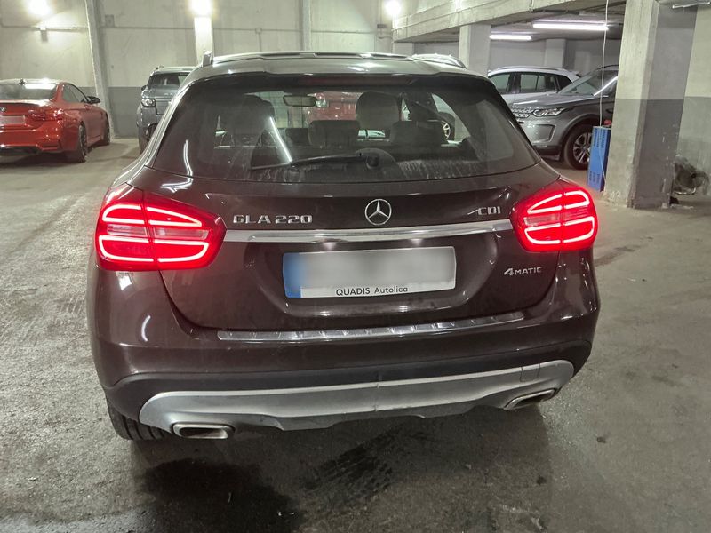 Mercedes-Benz GLA-Klasse GLA 220 d 4Matic Urban 2014 – снимка 31