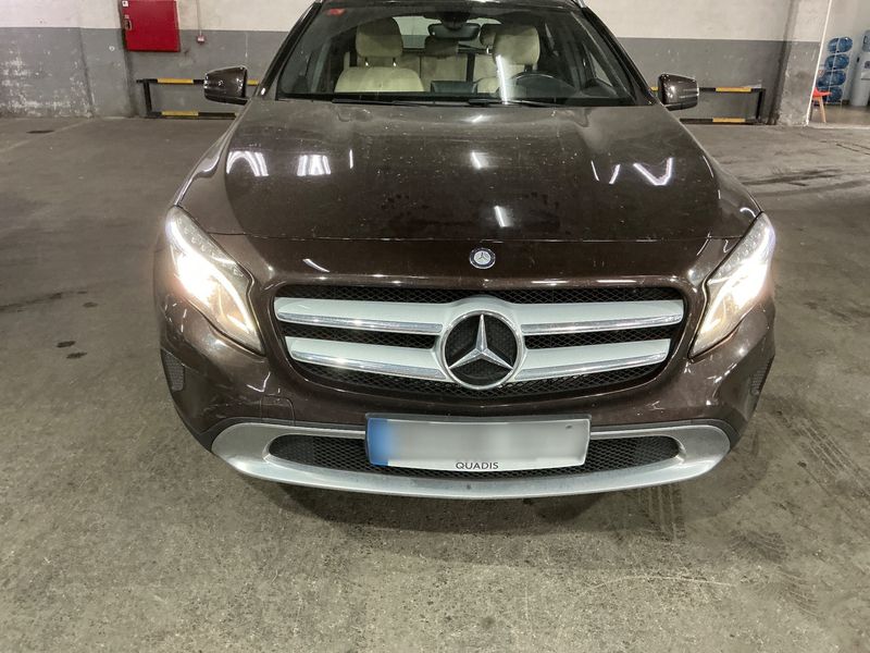 Mercedes-Benz GLA-Klasse GLA 220 d 4Matic Urban 2014 – снимка 32
