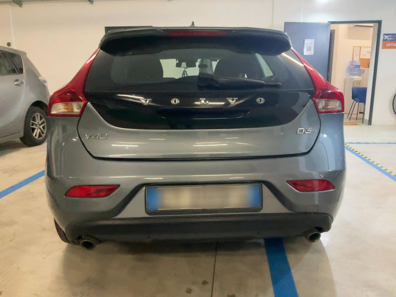 Volvo V40 2.0 D3 Kinetic 2015 – снимка 7