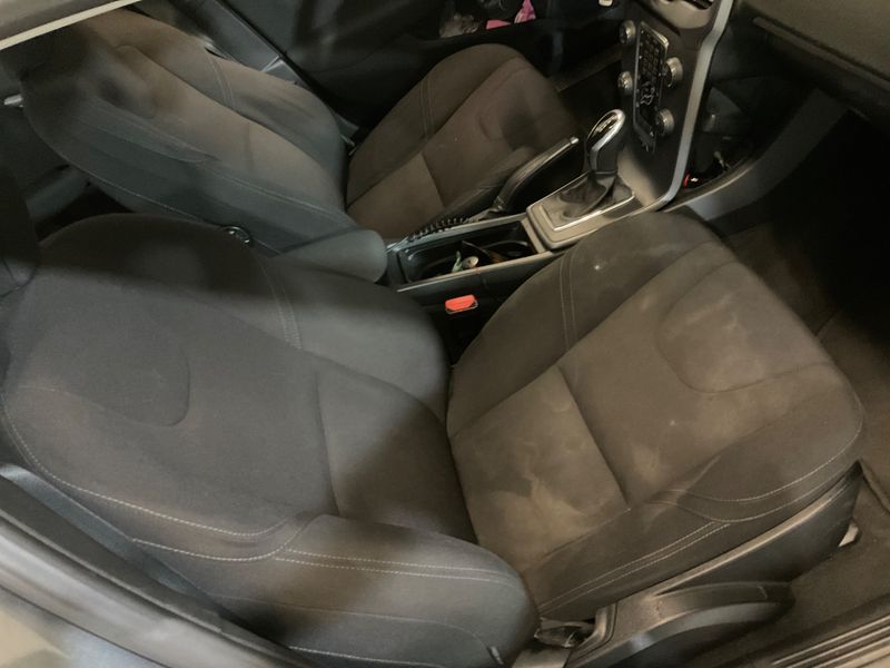 Volvo V40 2.0 D3 Kinetic 2015 – снимка 25