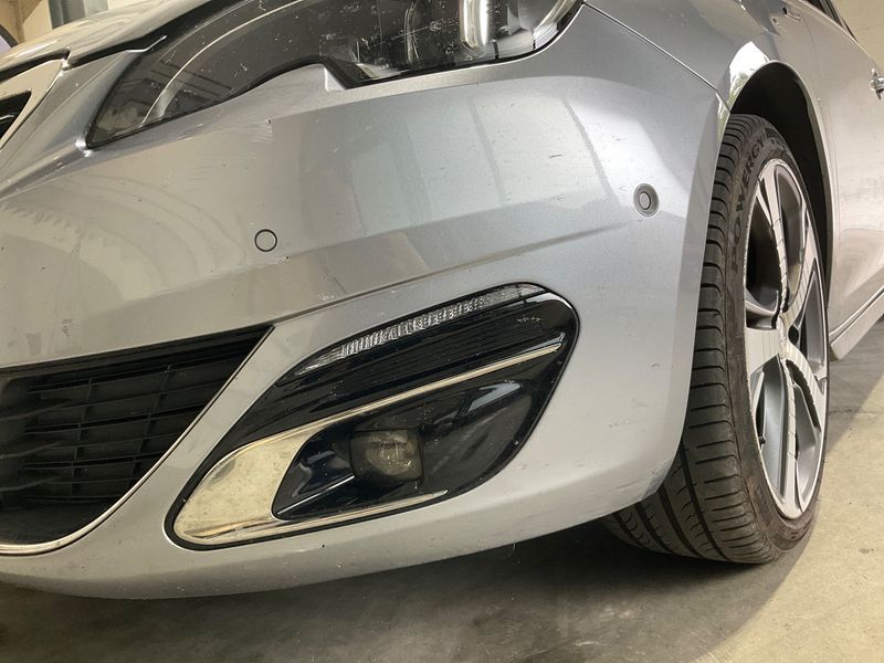 Peugeot 308 2.0 Blue-HDi GT Line 2015 – снимка 50