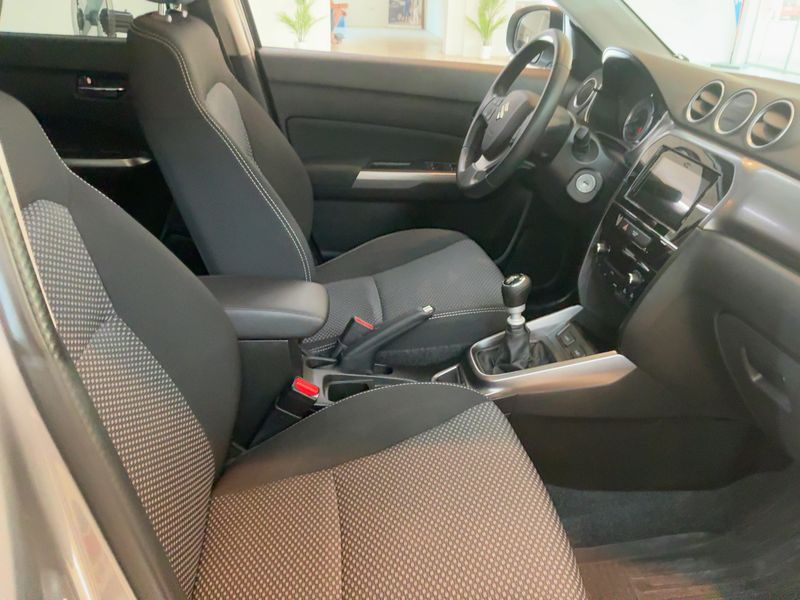 Suzuki Vitara 1.4 BoosterJet Mild-Hybrid Comfort 4x2 2020 – снимка 16