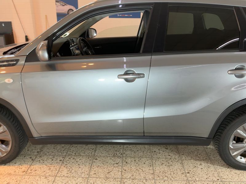 Suzuki Vitara 1.4 BoosterJet Mild-Hybrid Comfort 4x2 2020 – снимка 4