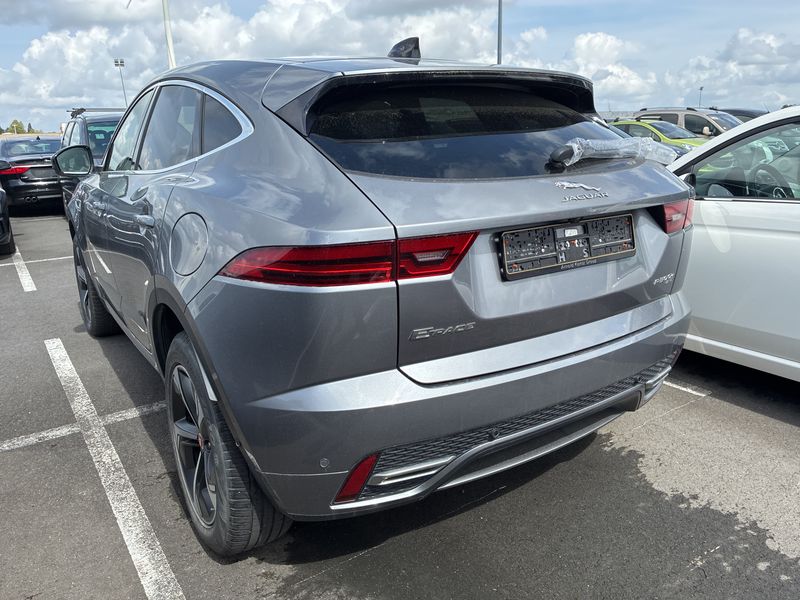 Jaguar E-Pace P300e Plug-in Hybrid R-Dynamic SE AWD 2021 – снимка 3