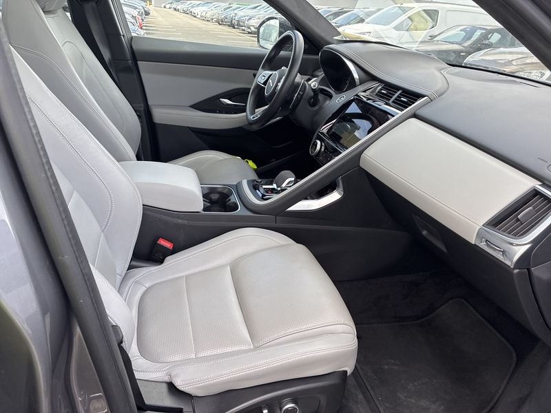Jaguar E-Pace P300e Plug-in Hybrid R-Dynamic SE AWD 2021 – снимка 10